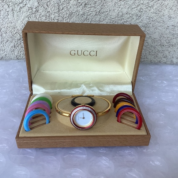 Vintage Gucci 11/12.2 Change Bezel Bangle Watch Petite Great Preowned Condition - Picture 1 of 15